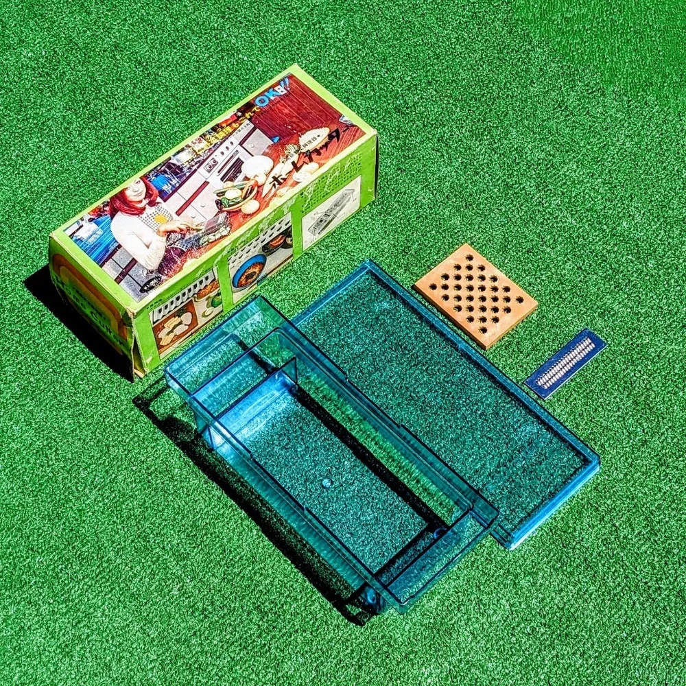 VTG Japanese Food Retro Vegetable Cooker & Home Cutter/Slicer Tool INCOMPLETE